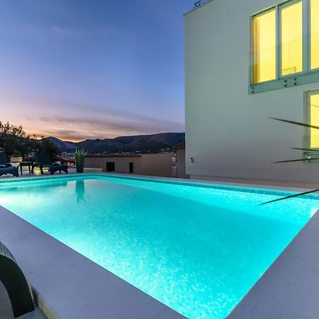Luxurioese Ferienvilla Mit Privatem Pool By Interhome Сasa de vacaciones *