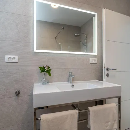Luxurioese Ferienvilla Mit Privatem Pool By Interhome Prázdninový dům Trogir
