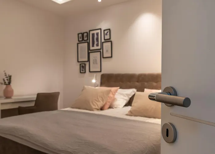 Сasa de vacaciones Luxurioese Ferienvilla Mit Privatem Pool By Interhome Trogir