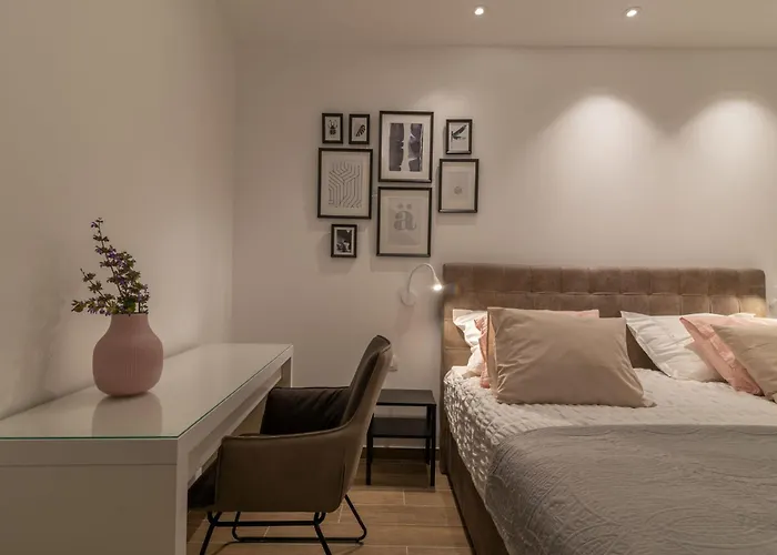 Сasa de vacaciones Luxurioese Ferienvilla Mit Privatem Pool By Interhome Trogir