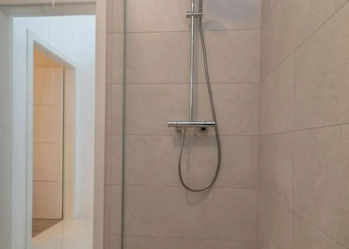 Сasa de vacaciones Luxurioese Ferienvilla Mit Privatem Pool By Interhome Trogir