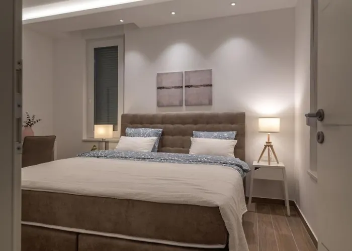 Luxurioese Ferienvilla Mit Privatem Pool By Interhome *