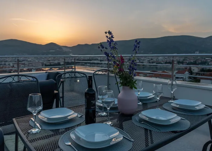 Luxurioese Ferienvilla Mit Privatem Pool By Interhome Dom wakacyjny Trogir