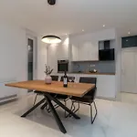 Vikendica Luxurioese Ferienvilla Mit Privatem Pool By Interhome *