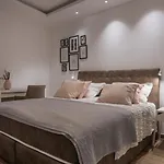 Vikendica Luxurioese Ferienvilla Mit Privatem Pool By Interhome Trogir