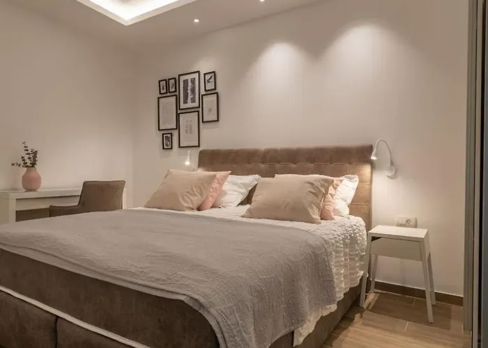 Luxurioese Ferienvilla Mit Privatem Pool By Interhome Nyaraló *