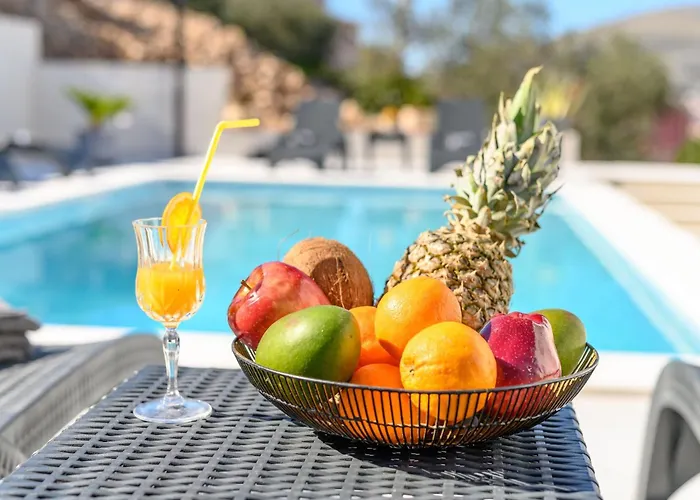 Luxurioese Ferienvilla Mit Privatem Pool By Interhome * Trogir